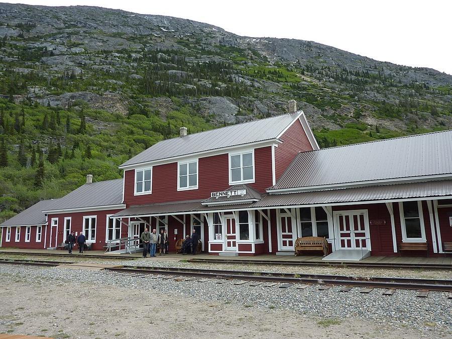 Bennett Railway station