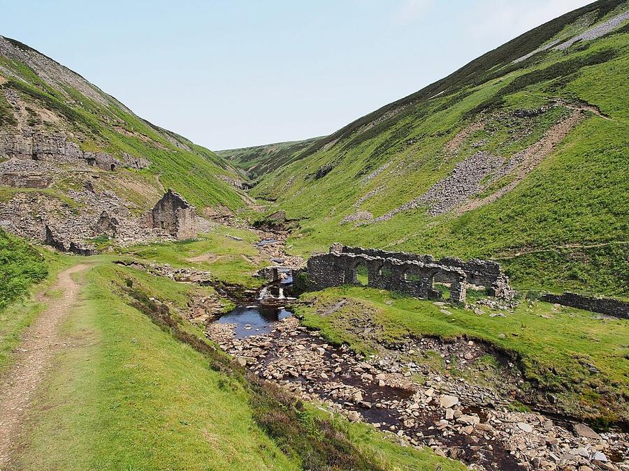 Gunnersidebeck-lead-mining-ruins