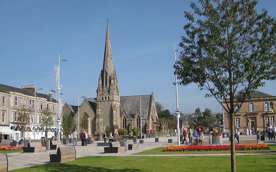 Colquhoun Square, showing plinths for the Outdoor Museum