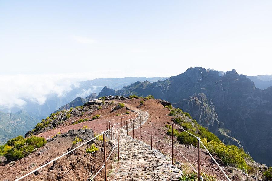 Pico Ruivo northwest platform